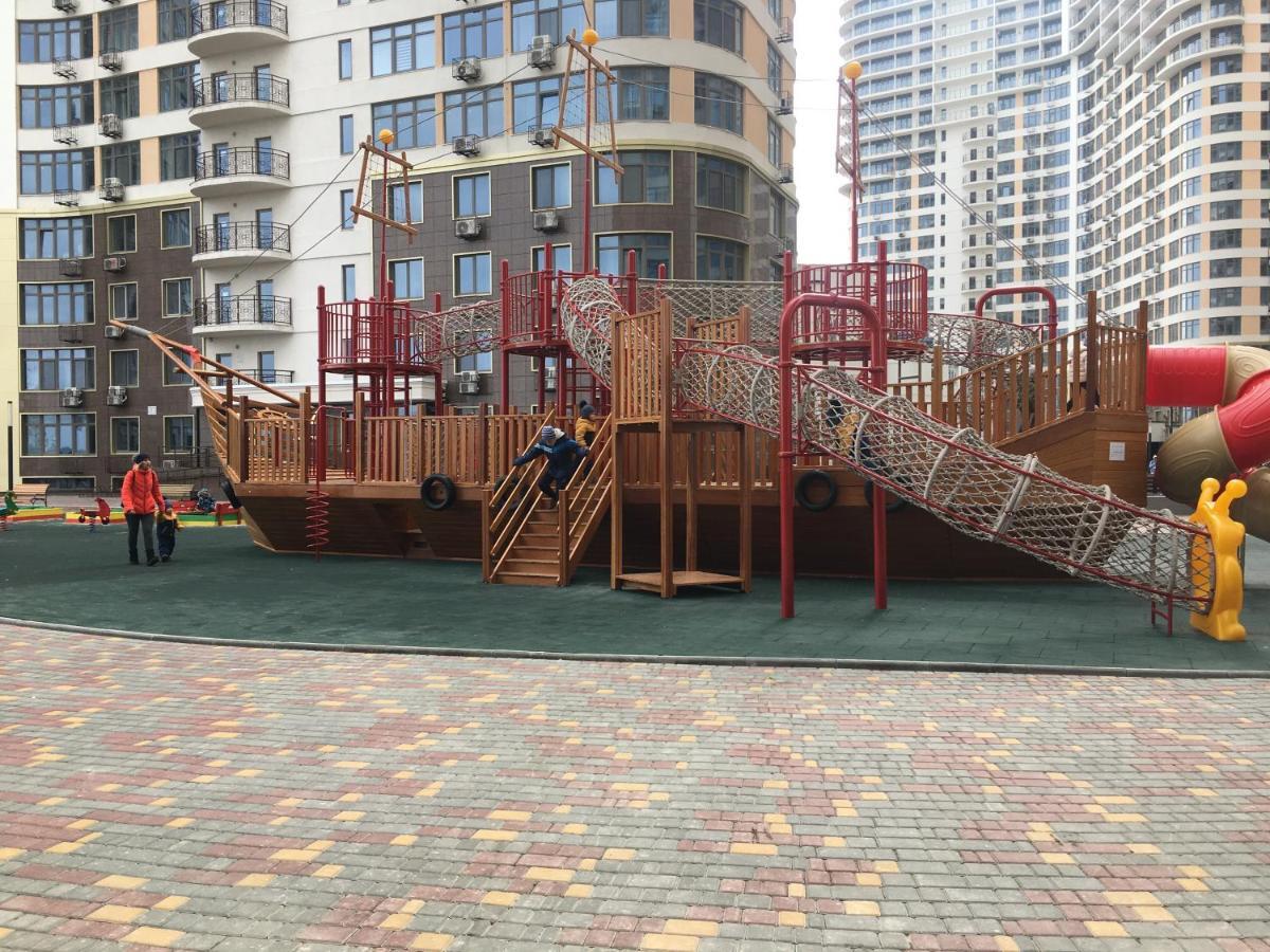 Ferienwohnung Аркадия.Новая Квартира В 32 Жемчужине!!! Odessa Exterior foto